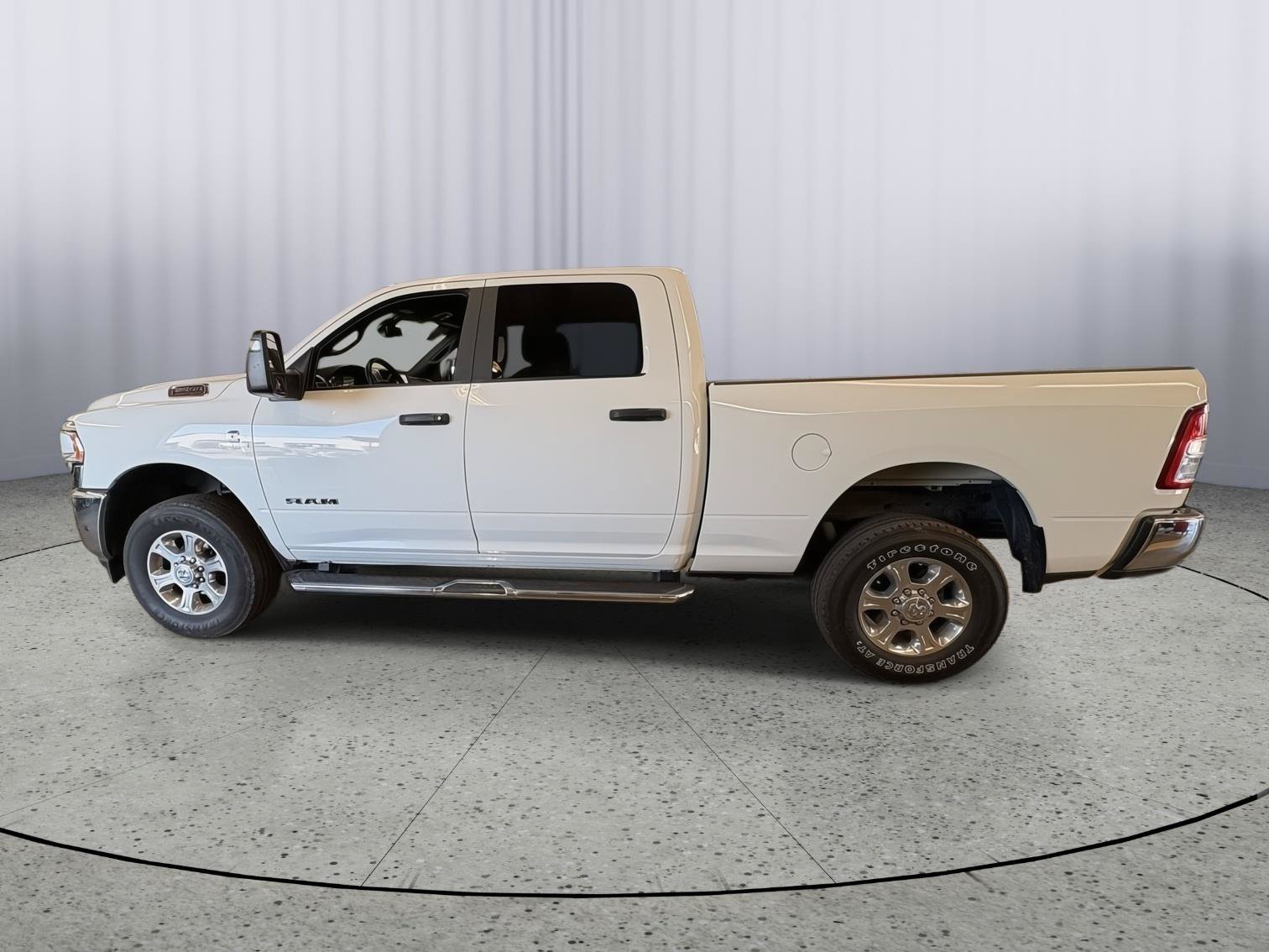 Used 2024 RAM 2500 Big Horn w/ Off Road Package AWD/4WD image 2