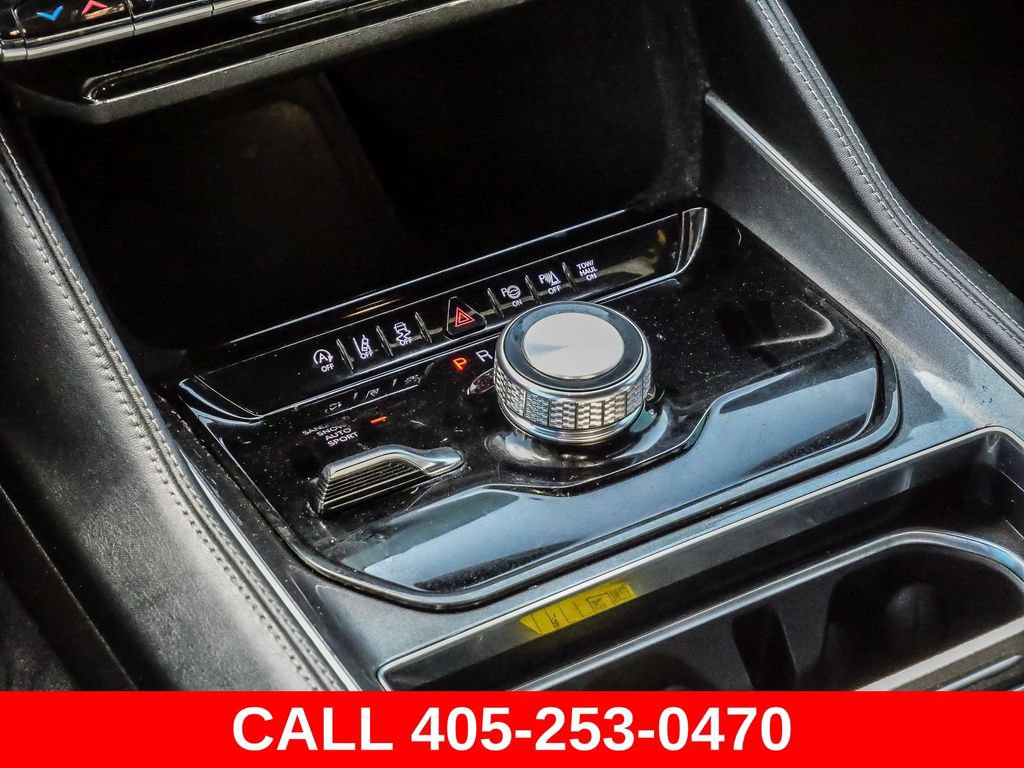 Used 2023 Jeep Wagoneer 4WD w/ Convenience Group I image 33