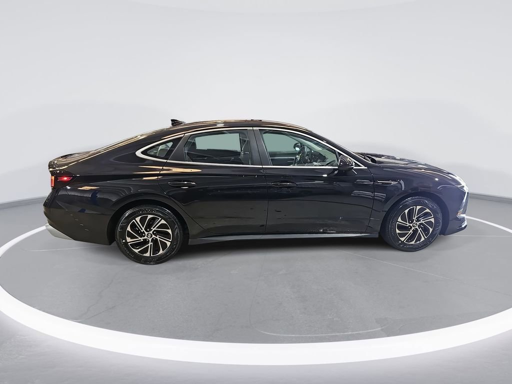 New 2026 Hyundai Sonata Blue FWD image 4