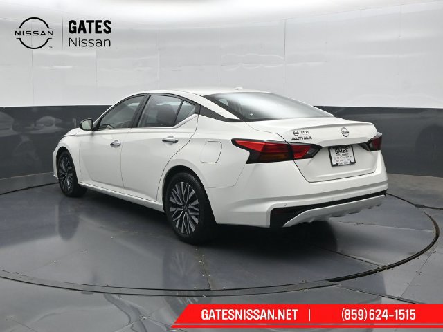 Used 2025 Nissan Altima 2.5 SV FWD image 8