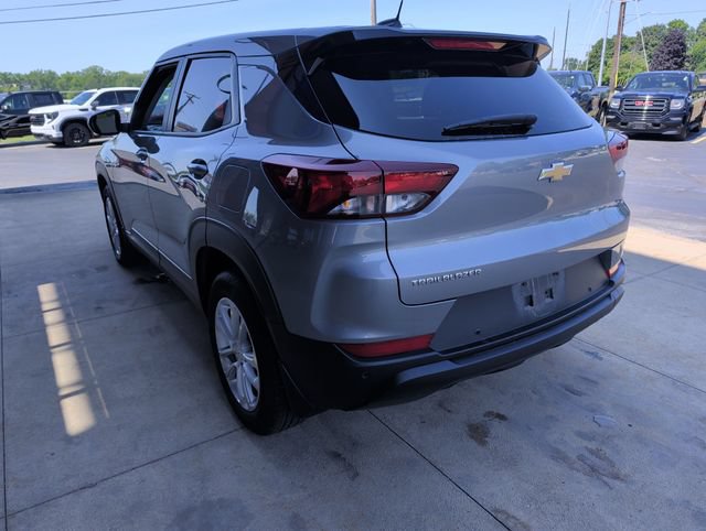 Used 2024 Chevrolet TrailBlazer LS w/ LS Convenience Package FWD image 6