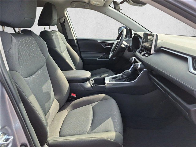 Used 2025 Toyota RAV4 XLE w/ Weather Package AWD/4WD image 20