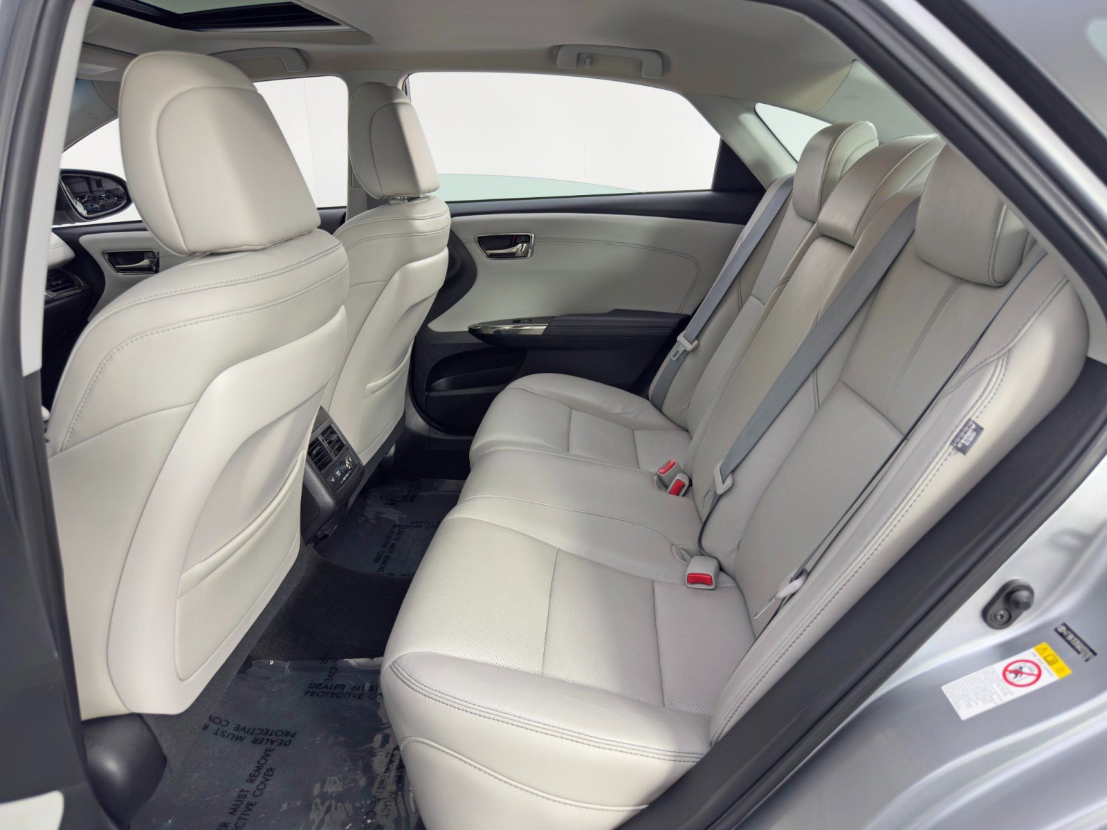 Used 2016 Toyota Avalon Limited w/ Toyota Safety Sense Package image 38