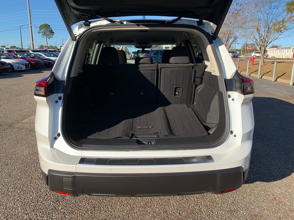 New 2026 Nissan Rogue SV image 5