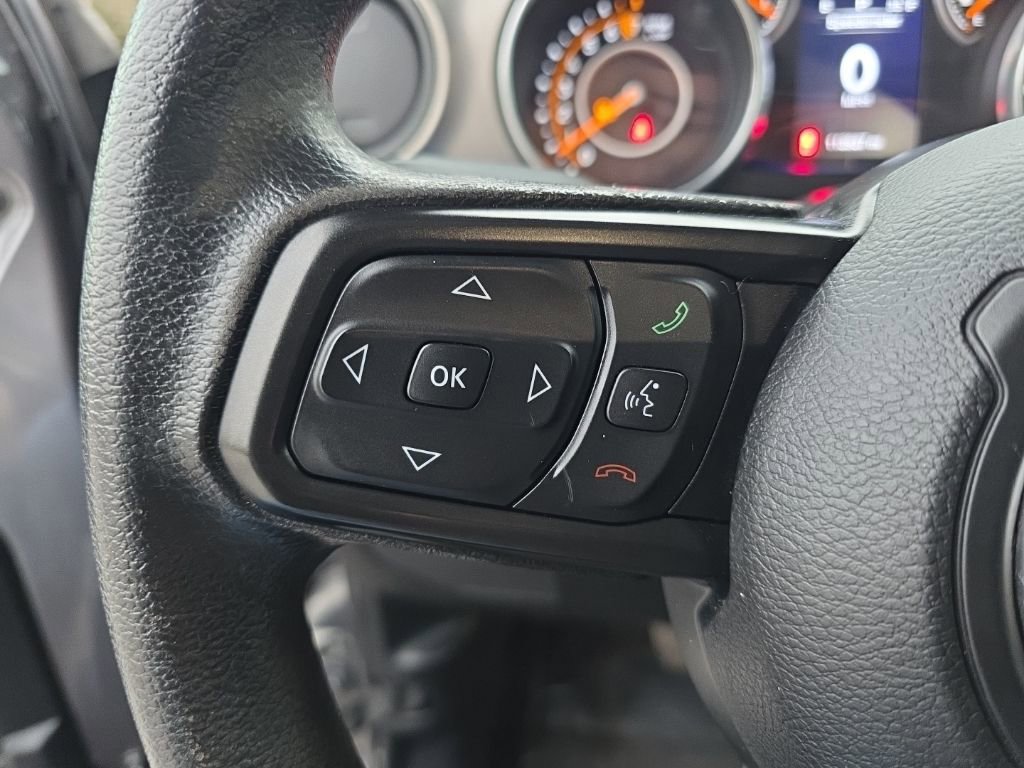 Used 2020 Jeep Gladiator Sport image 18