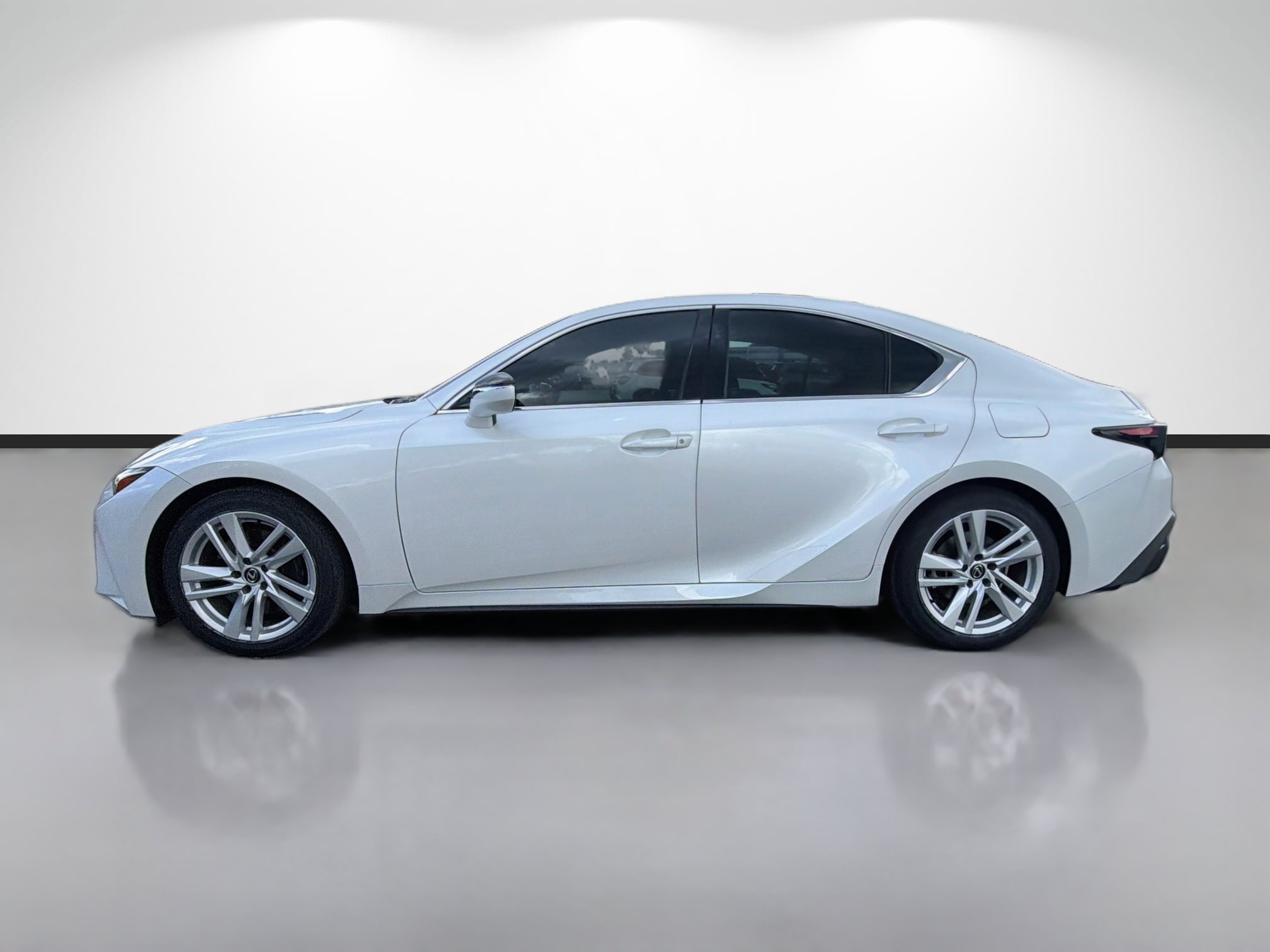 Used 2023 Lexus IS 300 w/ Comfort Package RWD image 6
