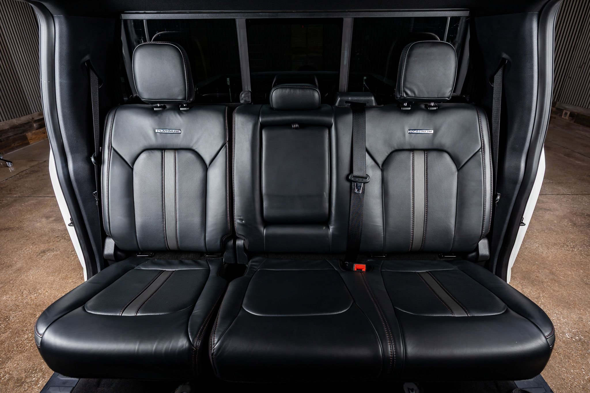 Used 2022 Ford F350 Platinum image 34