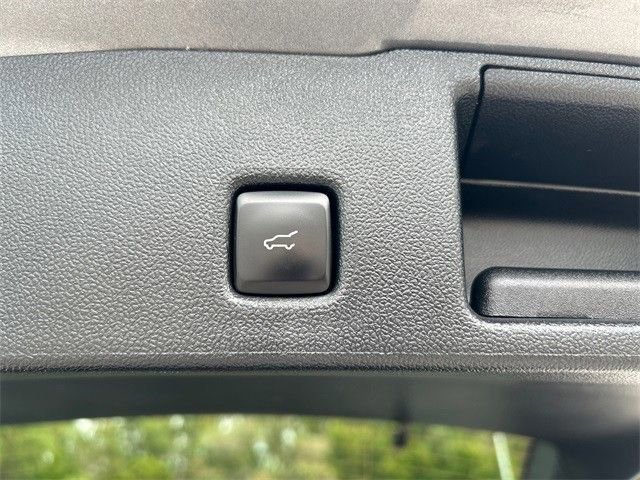Used 2024 Ford Escape ST-Line image 16