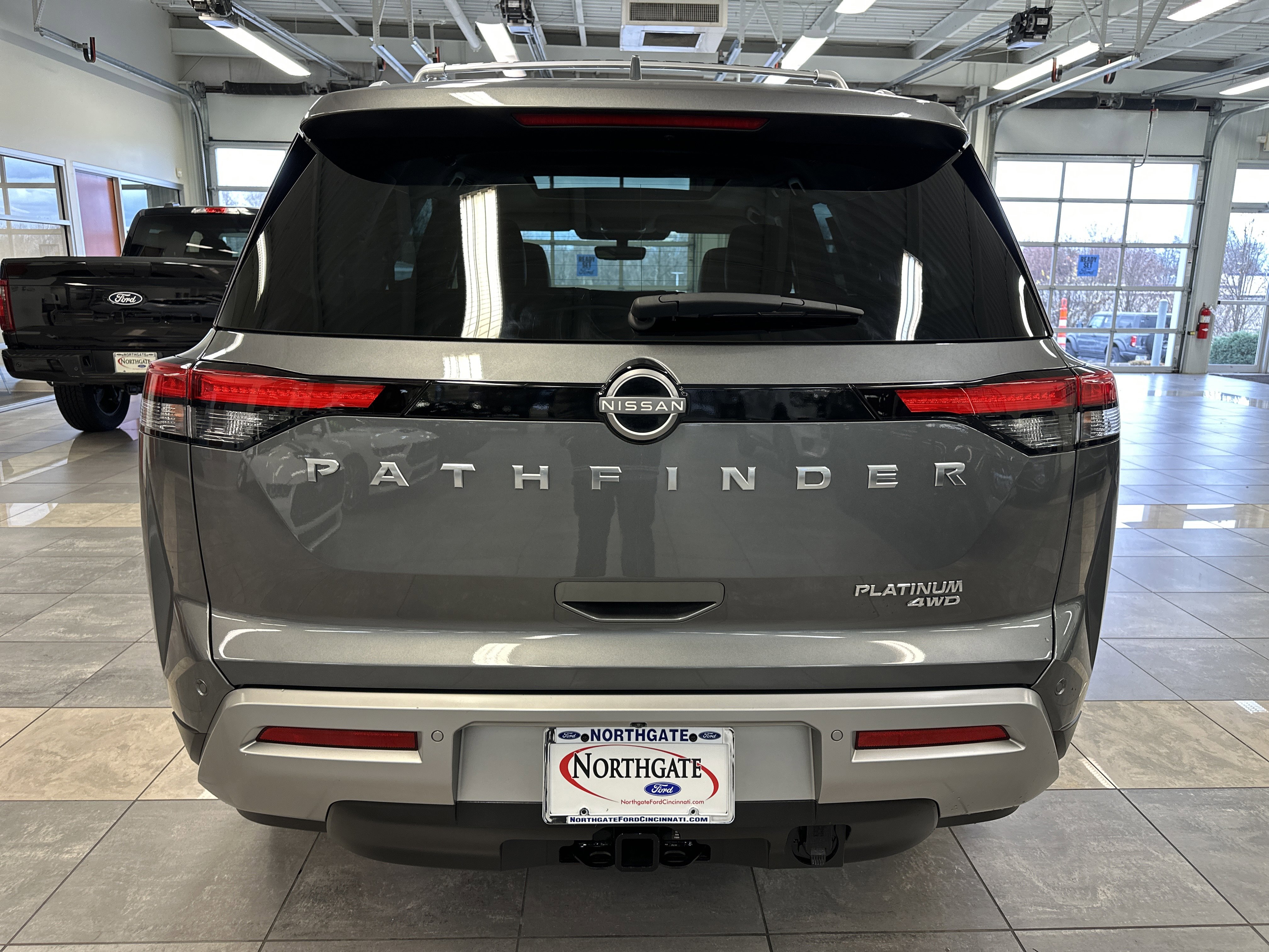 Used 2023 Nissan Pathfinder Platinum image 15