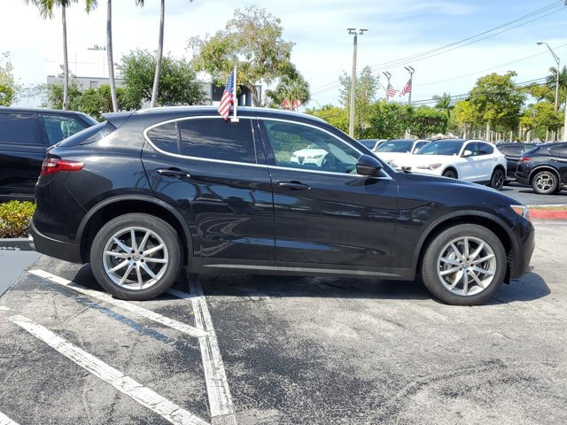 Used 2018 Alfa Romeo Stelvio Ti image 8