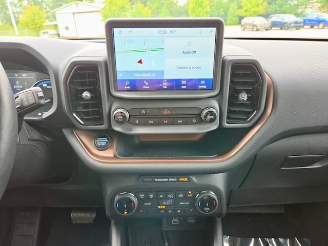 Used 2023 Ford Bronco Sport Outer Banks w/ Tech Package AWD/4WD image 19