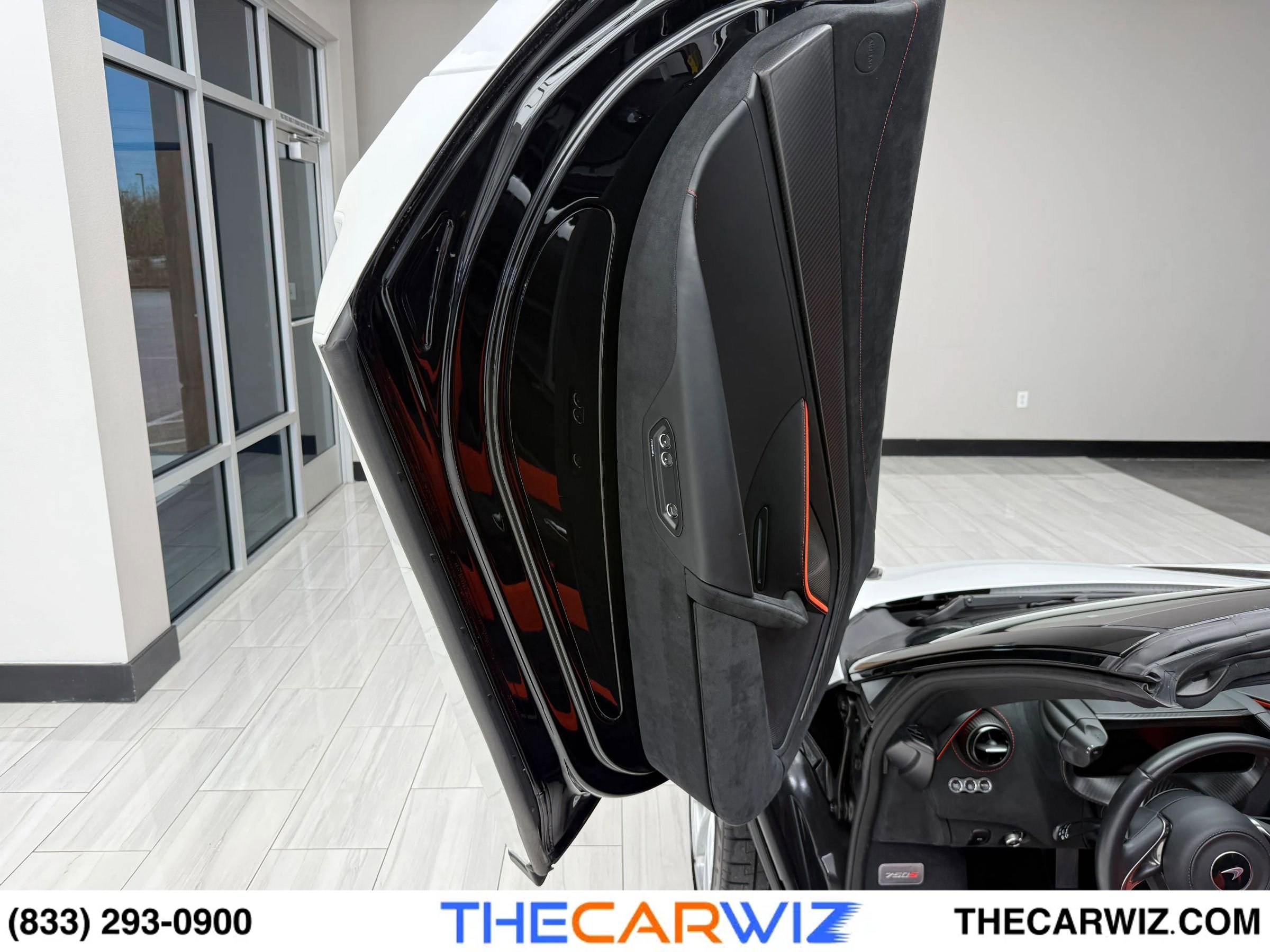 Used 2024 McLaren 750S Spider RWD image 67