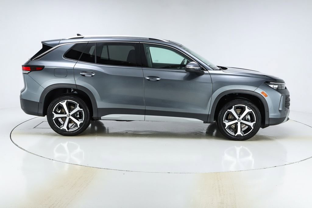 New 2026 Volkswagen Tiguan SE image 49