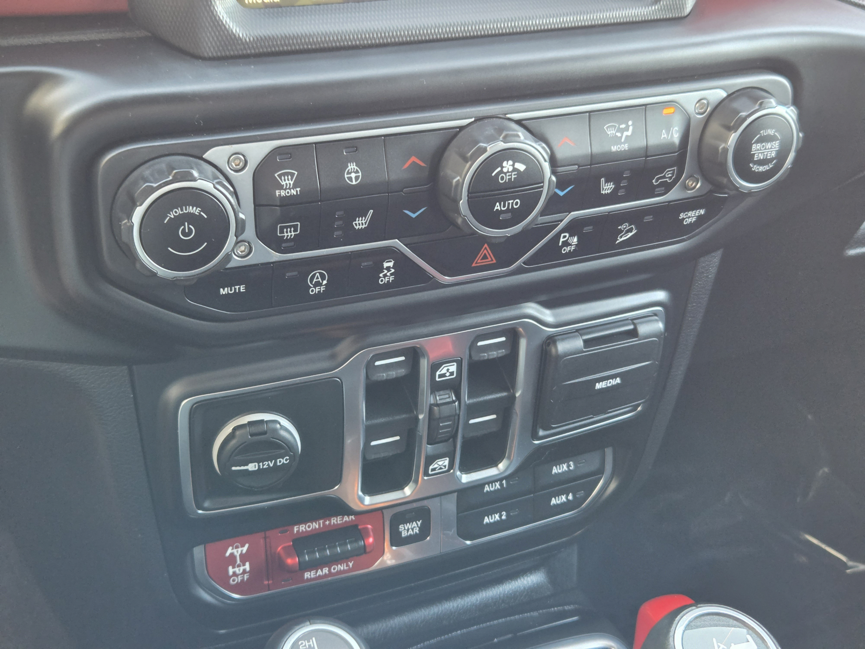 Used 2020 Jeep Wrangler Unlimited Rubicon AWD/4WD image 14