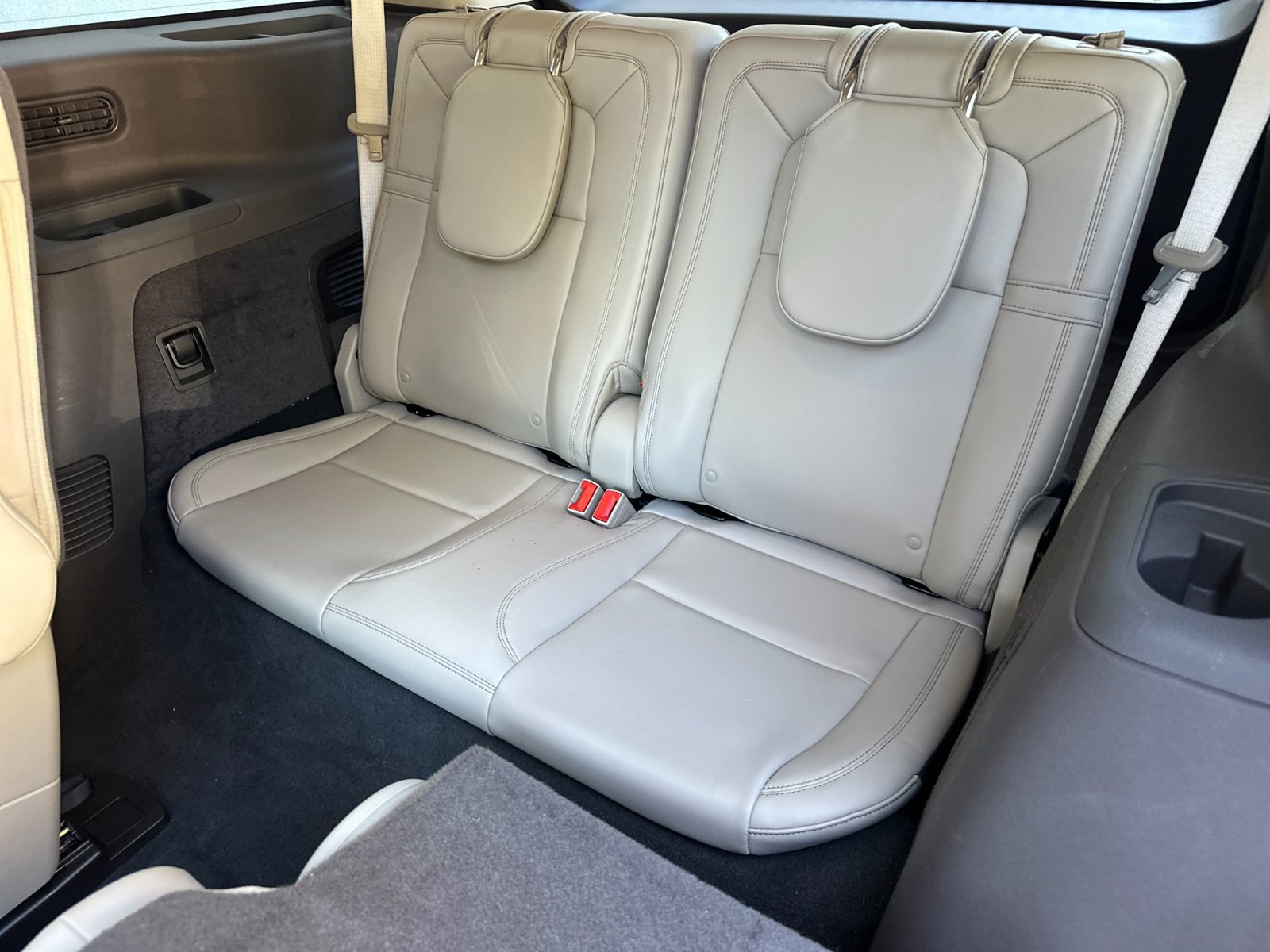 Used 2023 Lincoln Aviator Reserve w/ Equipment Group 201A RWD image 16
