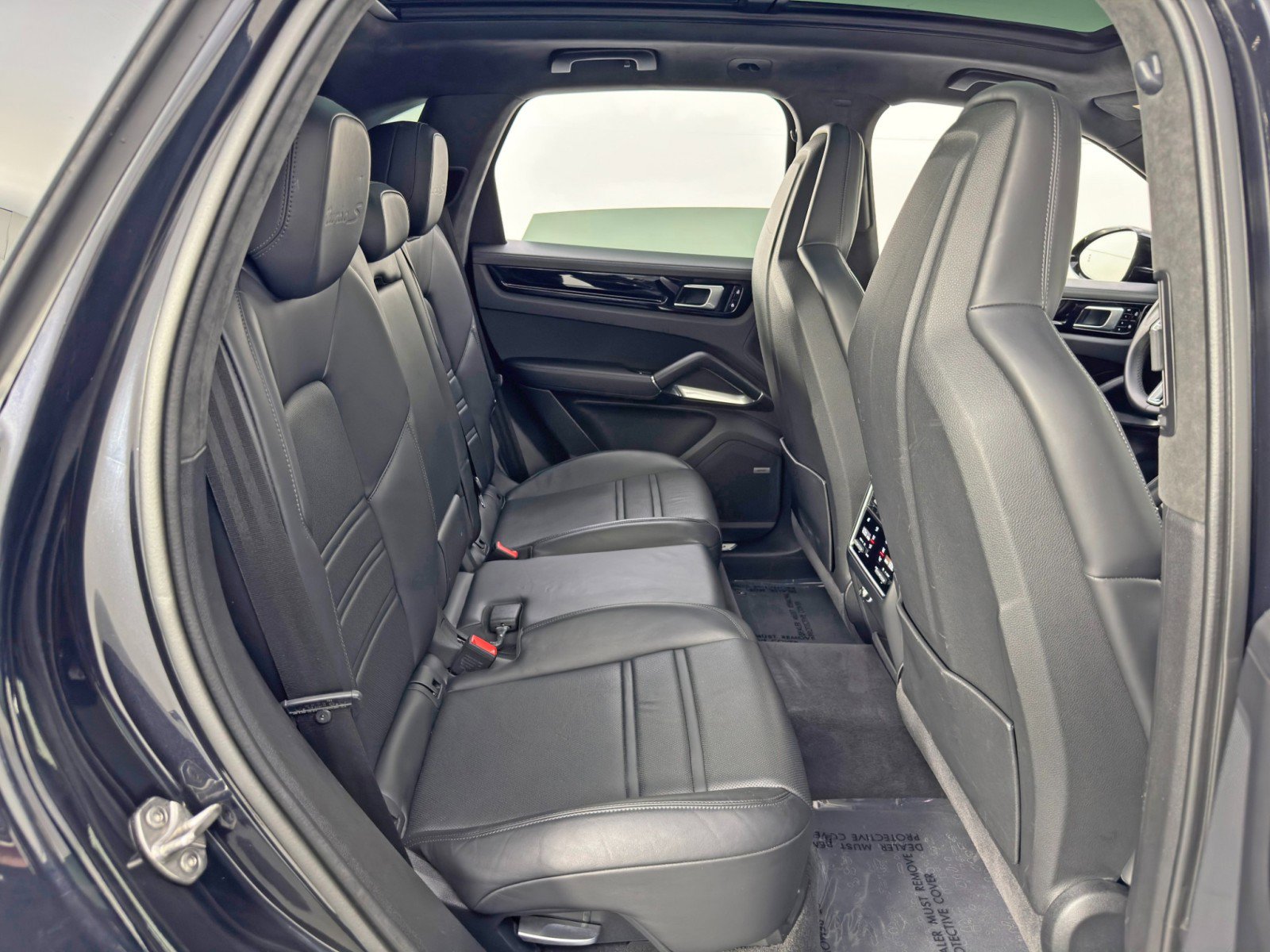 Used 2021 Porsche Cayenne Turbo S image 43