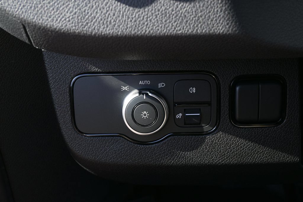 Used 2026 Mercedes-Benz Sprinter 3500 image 9