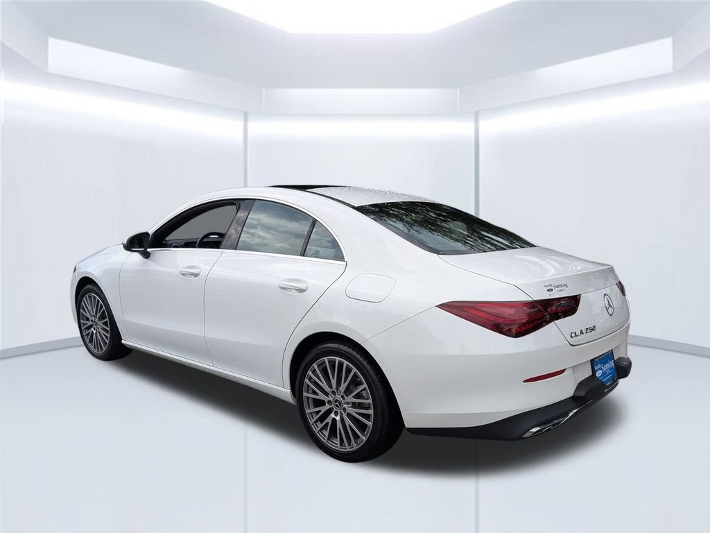 Used 2025 Mercedes-Benz CLA 250 image 3