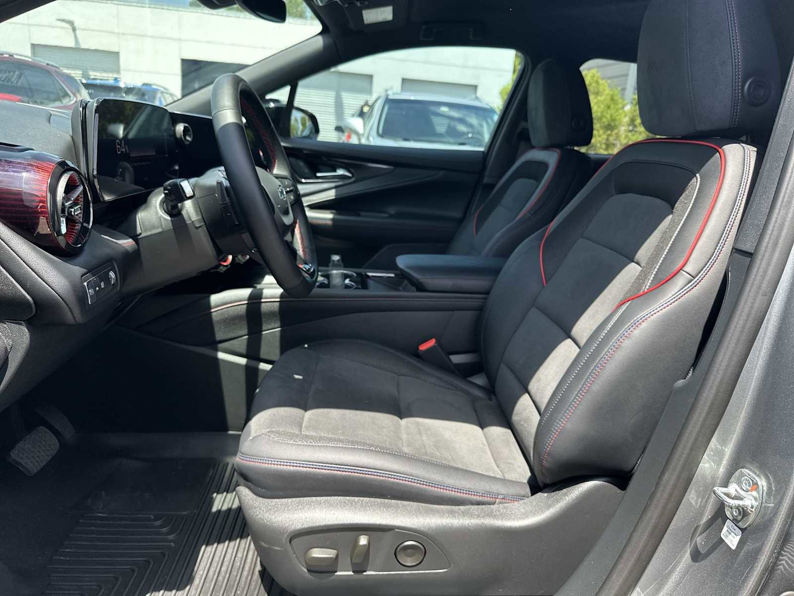 Certified 2026 Chevrolet Blazer EV RS FWD image 15