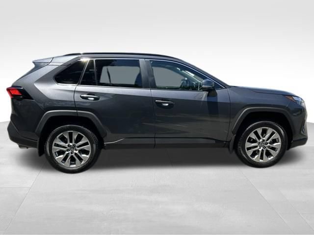 Used 2025 Toyota RAV4 XLE Premium w/ Weather Package AWD/4WD image 6