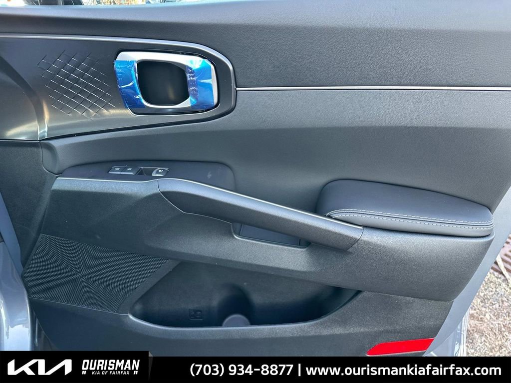 New 2025 Kia Sorento EX w/ Panoramic Sunroof Package image 18