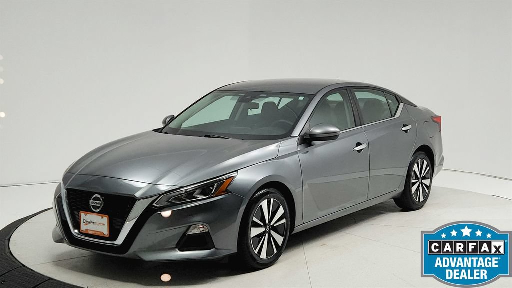 Used 2022 Nissan Altima 2.5 SV FWD image 11