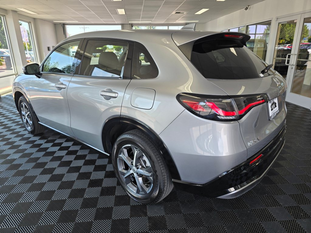 Used 2024 Honda HR-V EX-L image 5