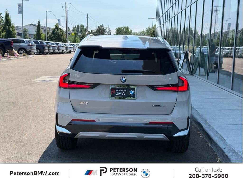 New 2026 BMW X1 xDrive28i w/ Technology Package AWD/4WD image 4