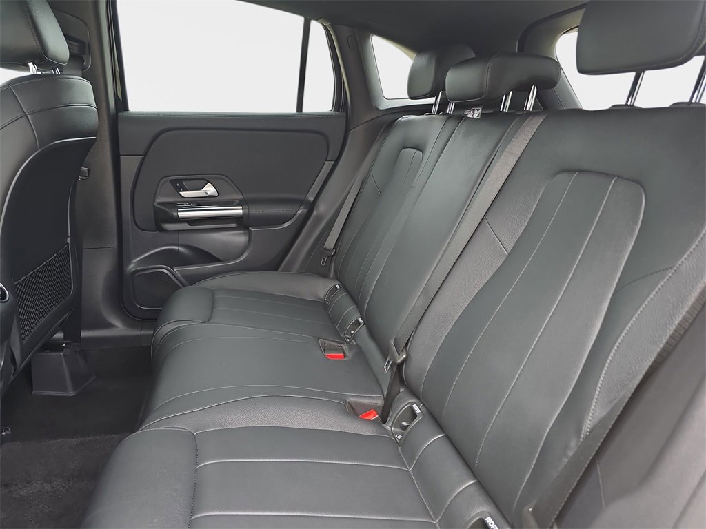 Used 2021 Mercedes-Benz GLA 250 4MATIC image 14