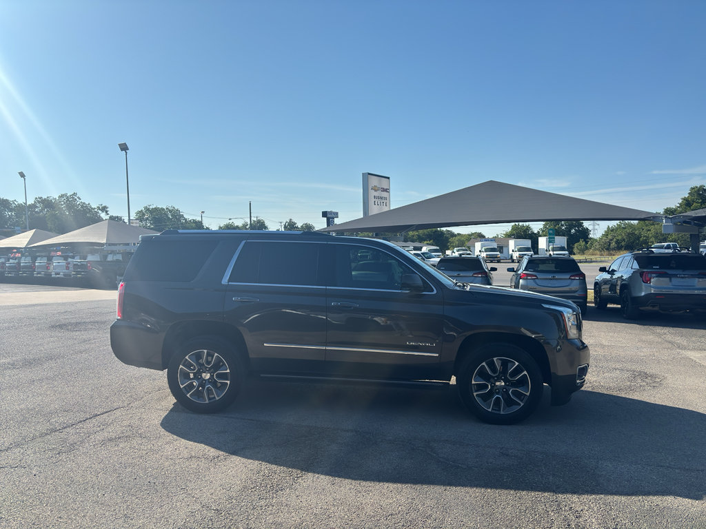 Used 2019 GMC Yukon Denali w/ Denali Ultimate Package RWD image 4