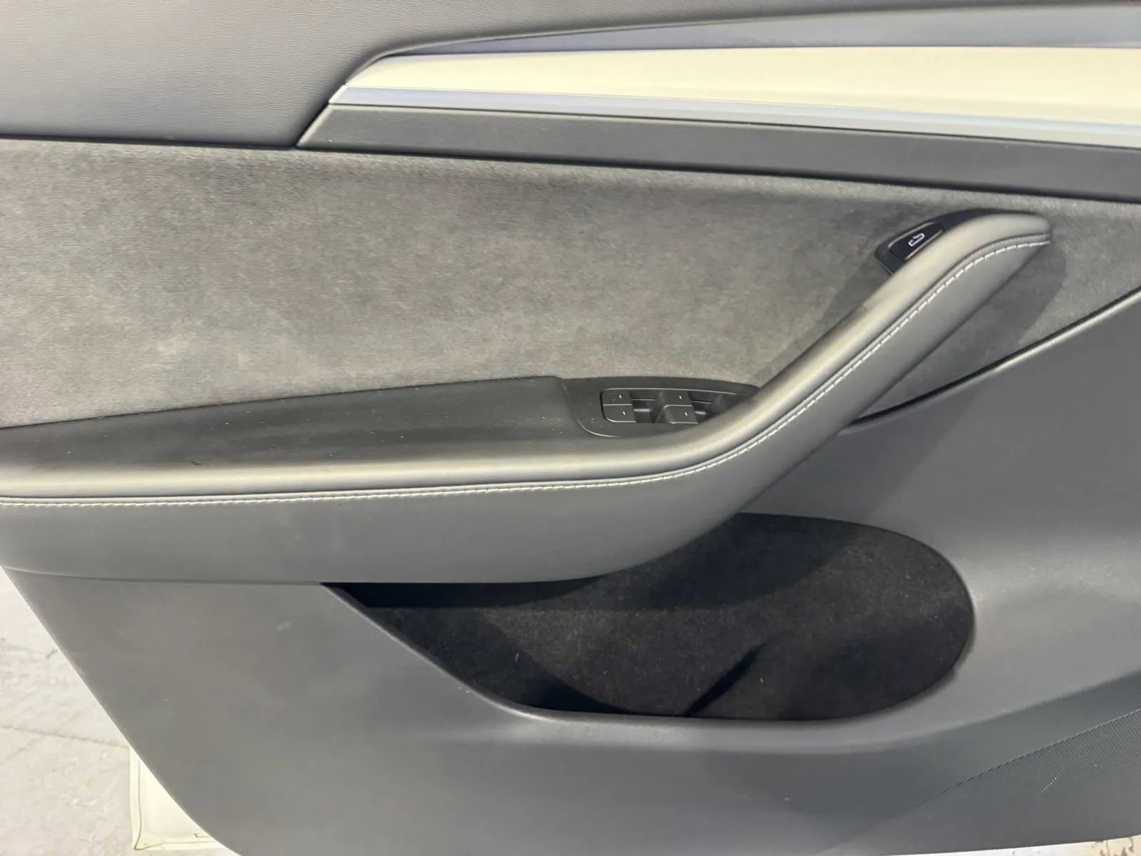 Used 2022 Tesla Model Y Performance image 14