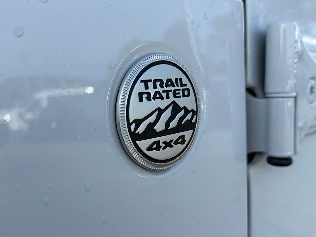 Used 2021 Jeep Wrangler Sport image 23