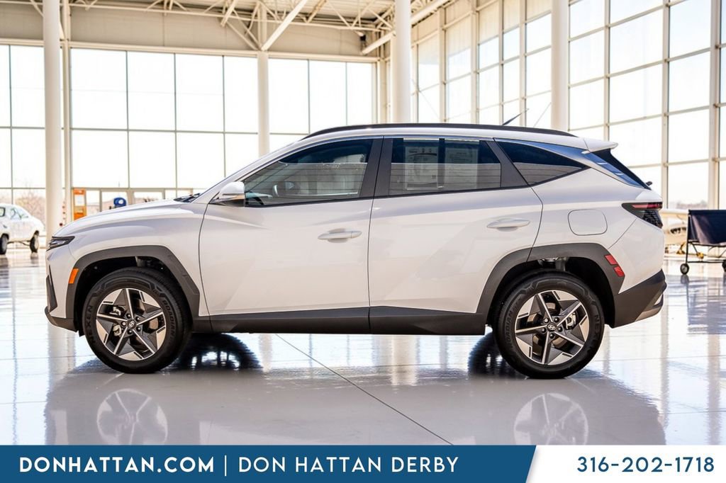 Used 2025 Hyundai Tucson SEL image 2