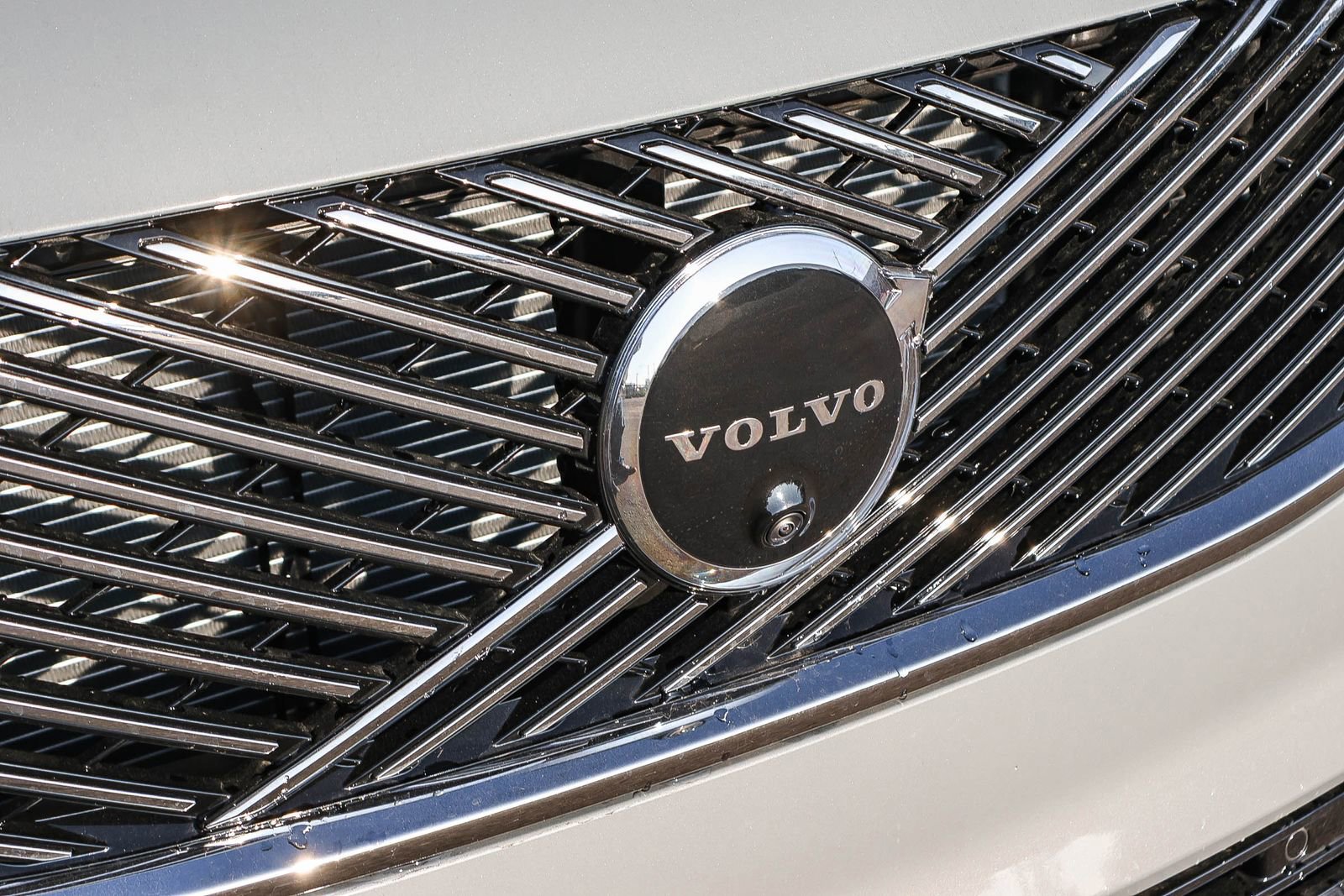 New 2026 Volvo XC90 T8 Plus w/ Protection Package Premier image 16