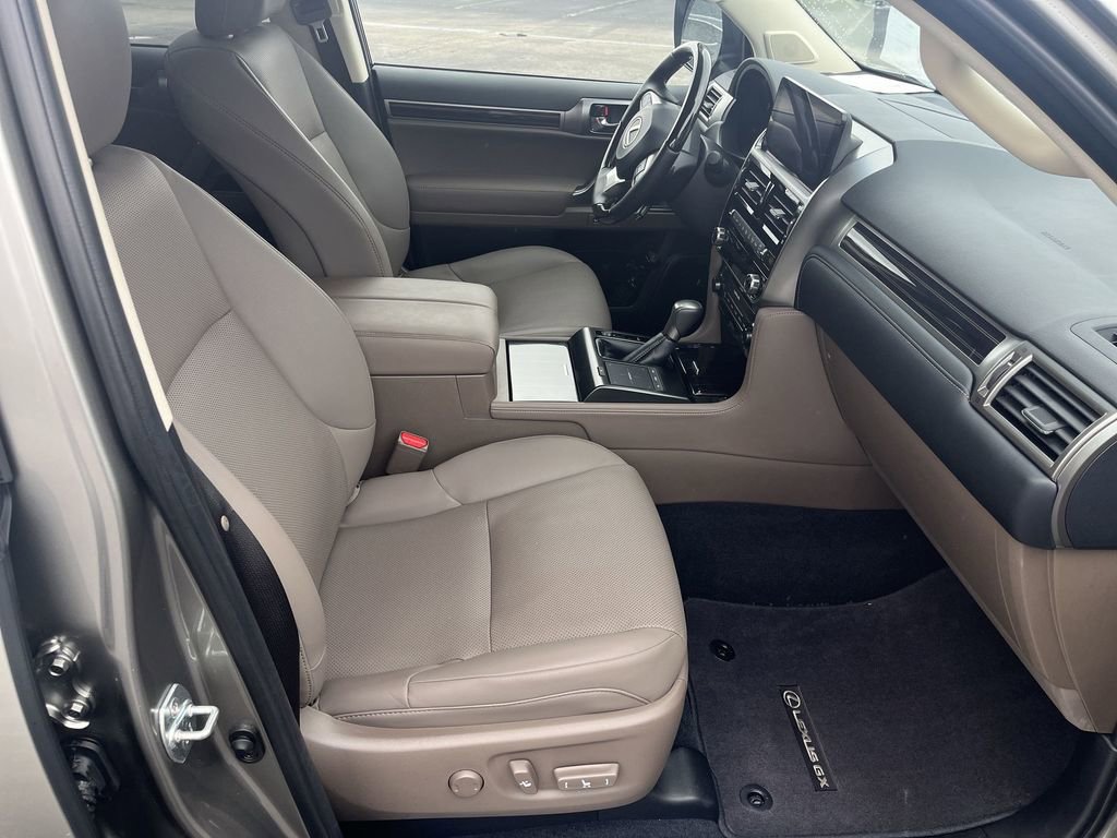 Used 2023 Lexus GX 460 Premium w/ Premium Plus Package AWD/4WD image 16