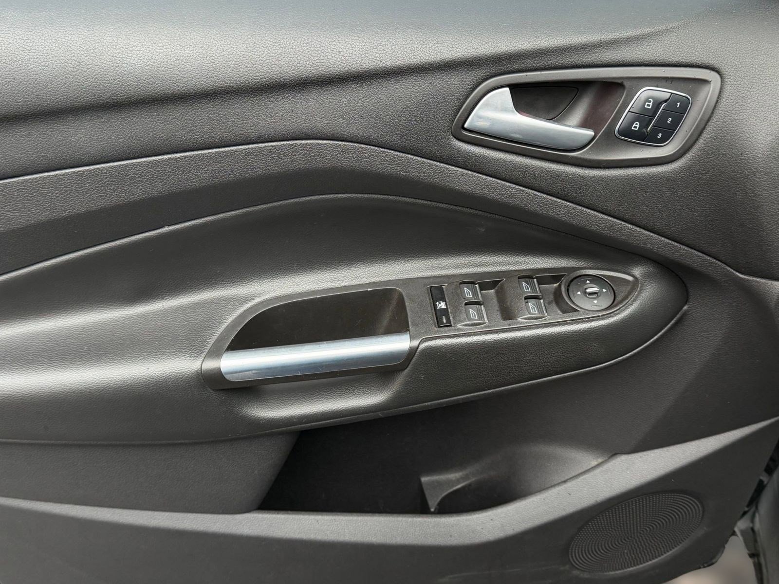 Used 2014 Ford Escape Titanium image 11