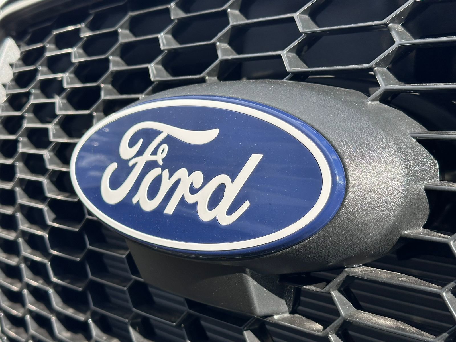 New 2026 Ford Transit 150 148 Medium Roof AWD w/ Load Area Protection Package image 9