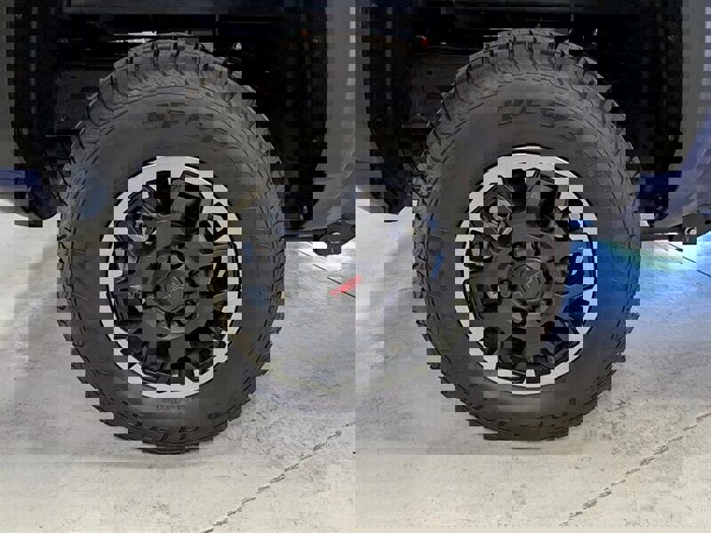 Used 2024 Toyota Tacoma TRD Off-Road image 14