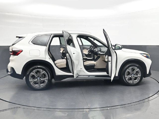 Used 2023 BMW X1 xDrive28i w/ Convenience Package AWD/4WD image 37