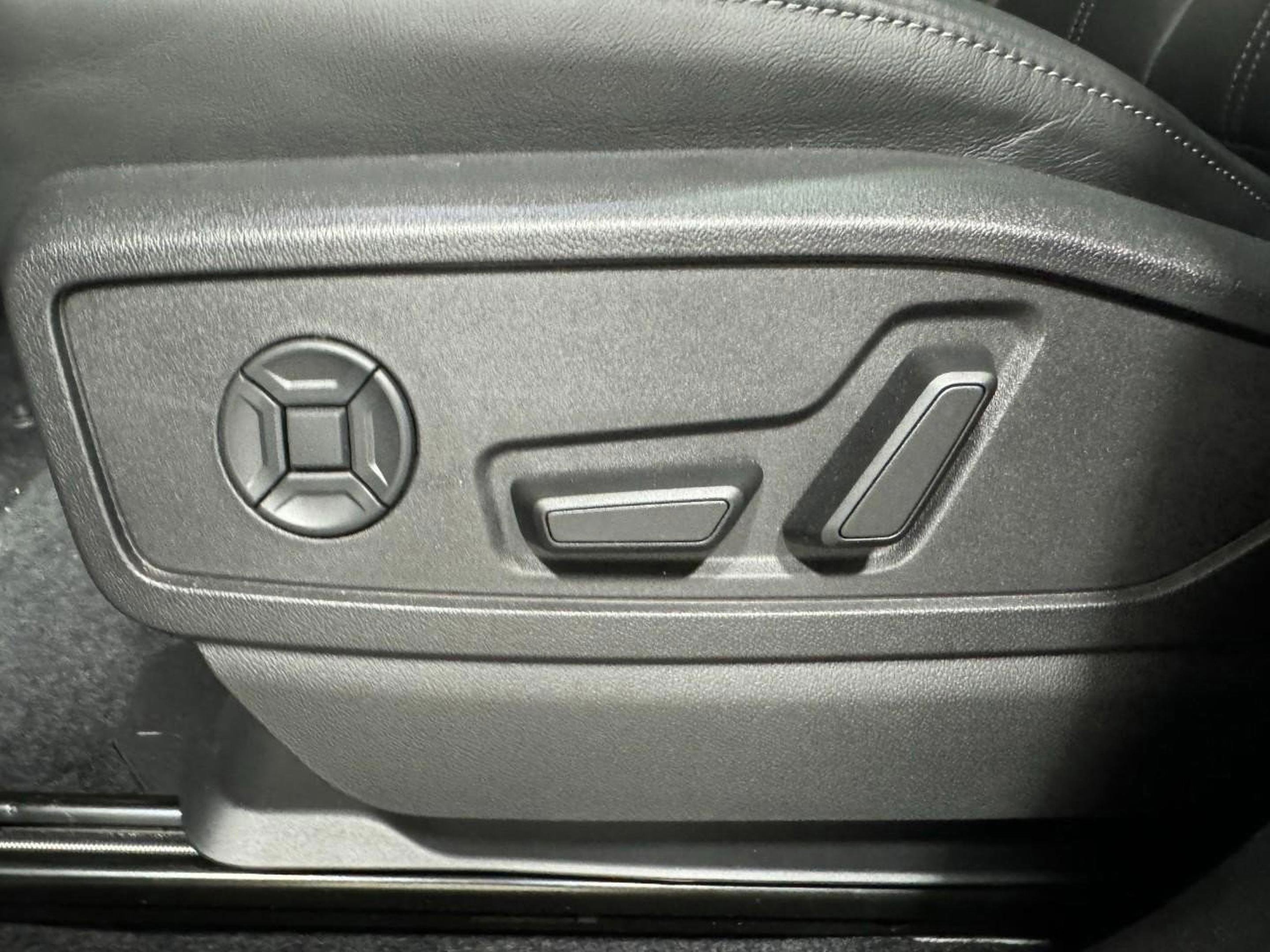 New 2025 Audi Q5 Premium image 24