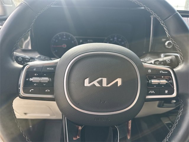 Used 2022 Kia Sorento EX w/ Panoramic Sunroof Package image 23