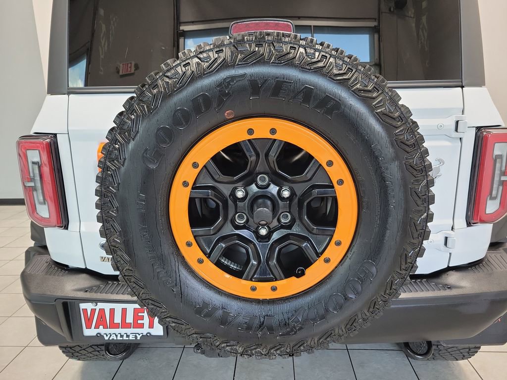 Used 2023 Ford Bronco Badlands AWD/4WD image 13