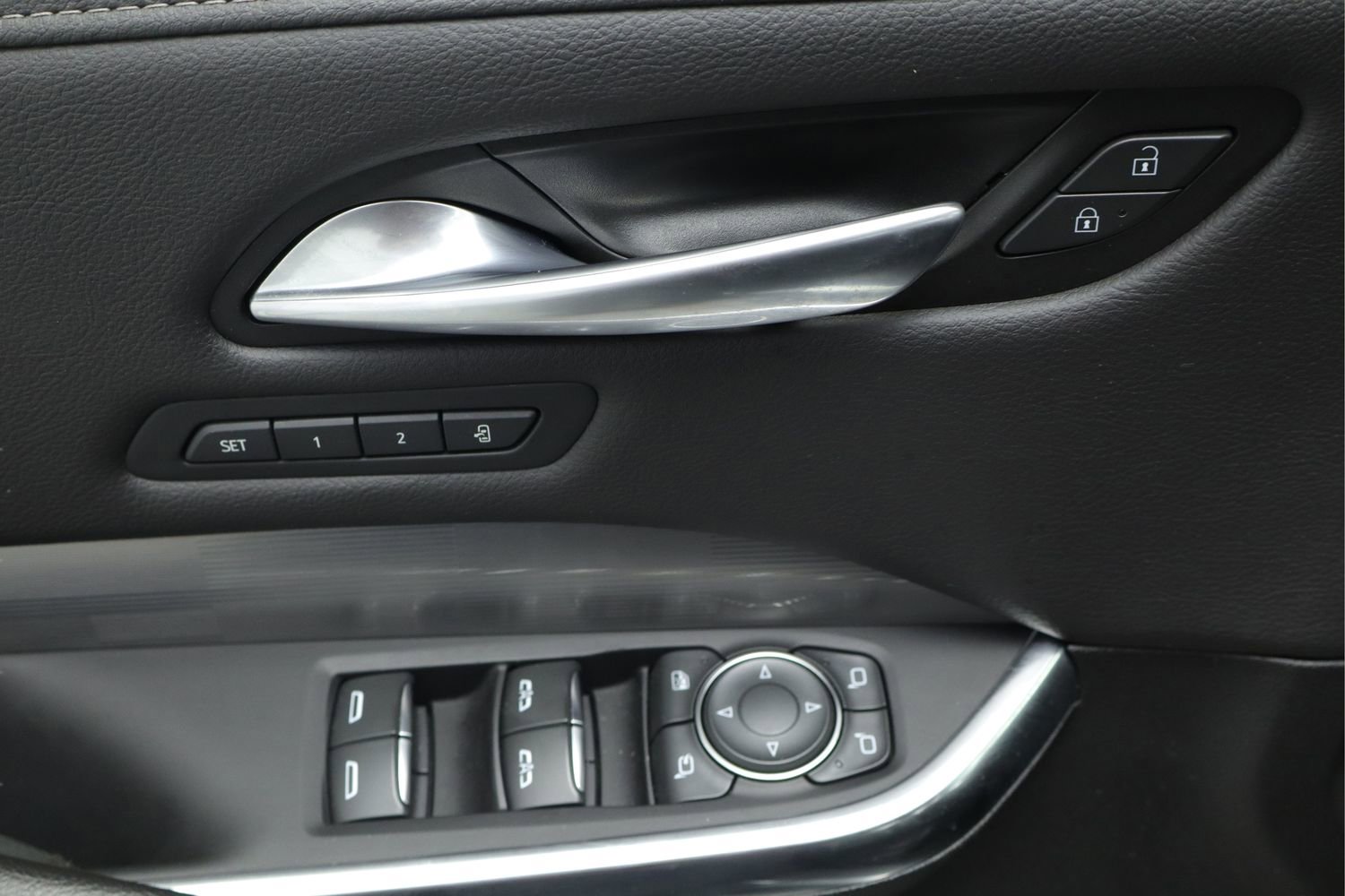 Certified 2024 Cadillac XT4 Premium Luxury image 14