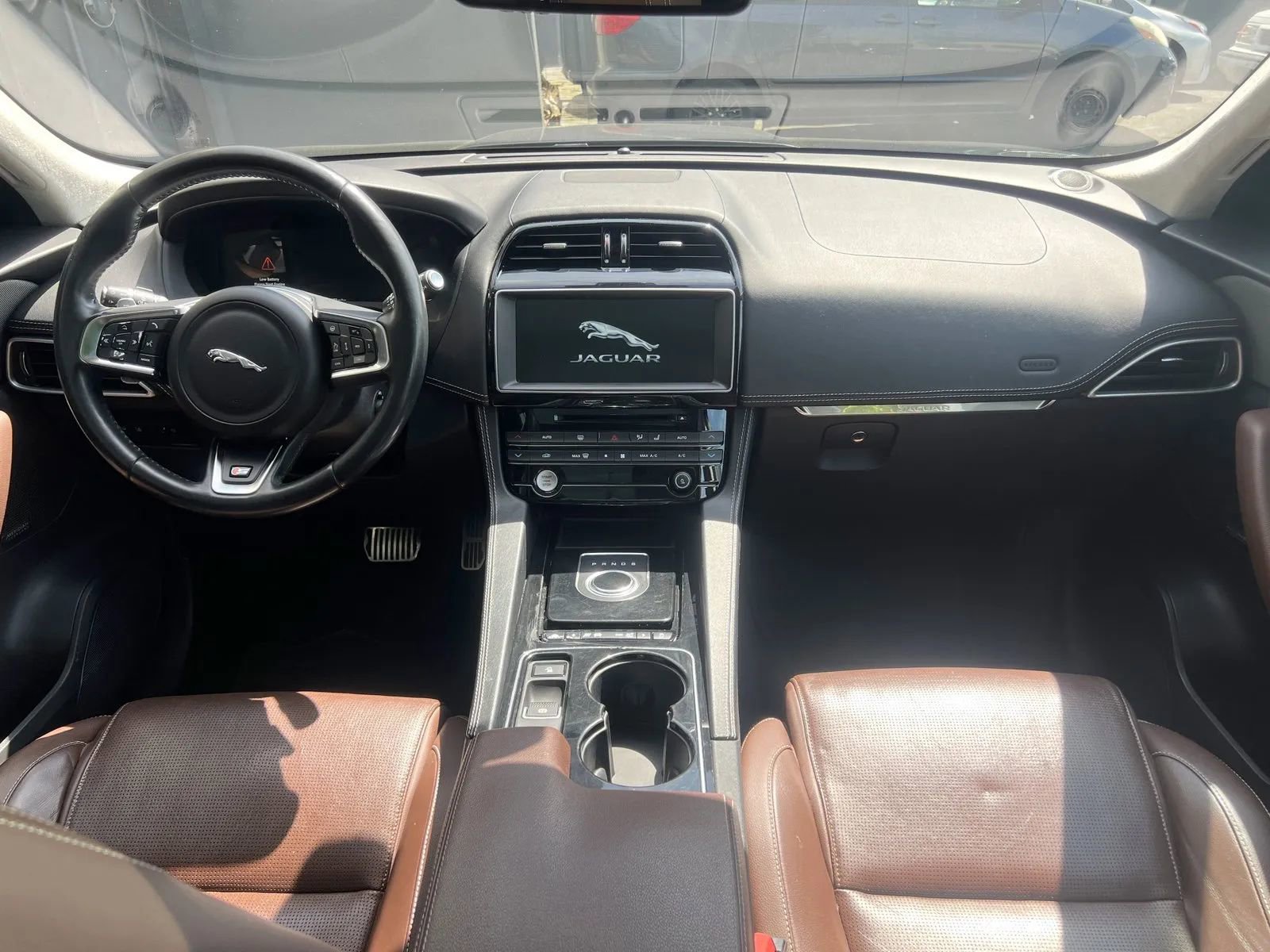 Used 2017 Jaguar F-PACE S AWD/4WD image 18