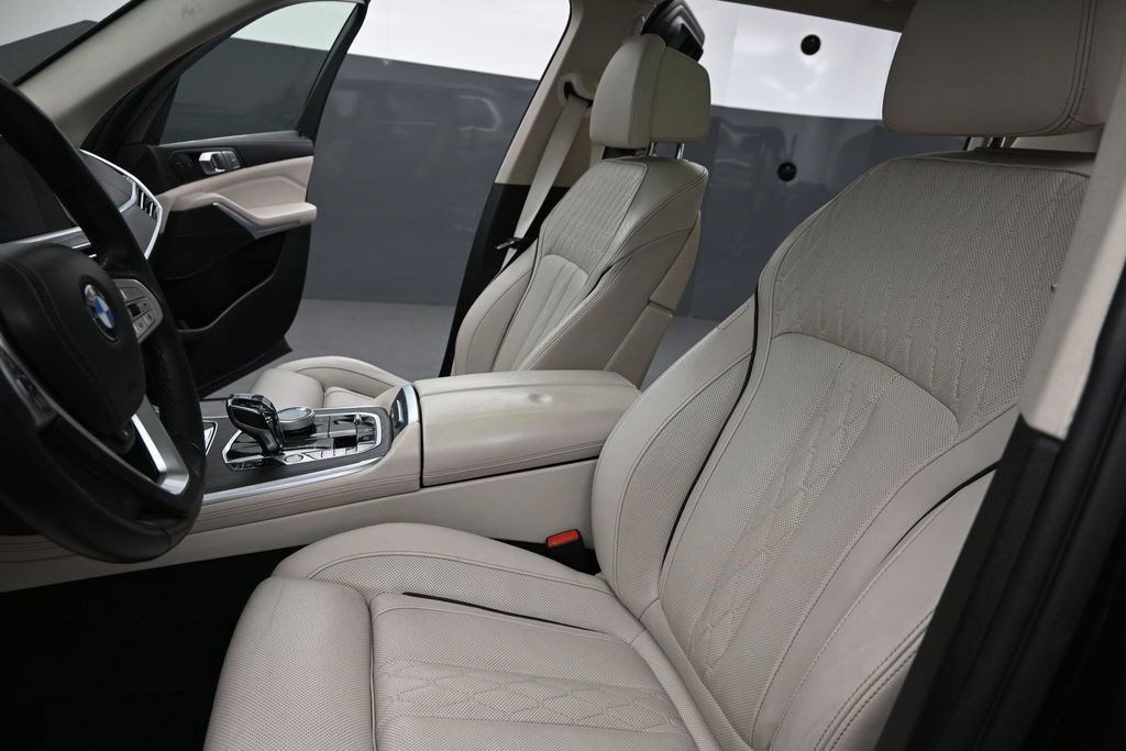 Used 2022 BMW X7 xDrive40i w/ Executive Package AWD/4WD image 16