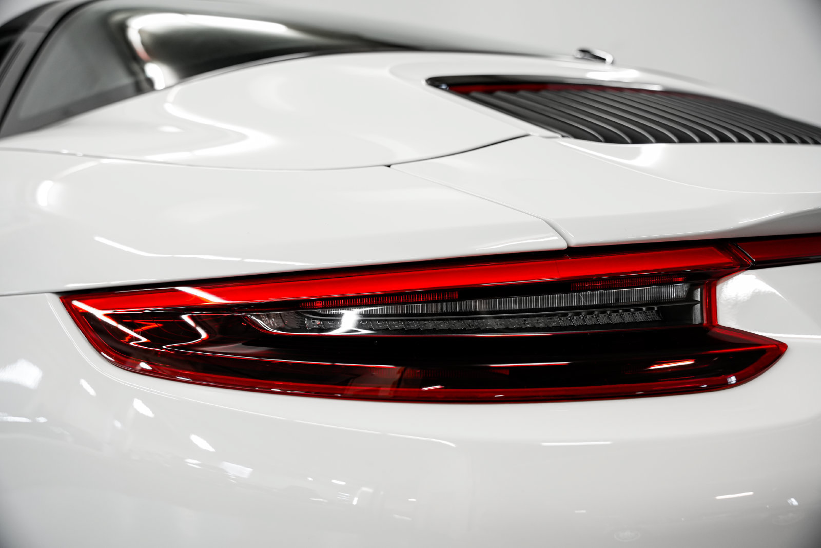 Used 2019 Porsche 911 Targa 4 GTS w/ GTS Interior Package AWD/4WD image 36