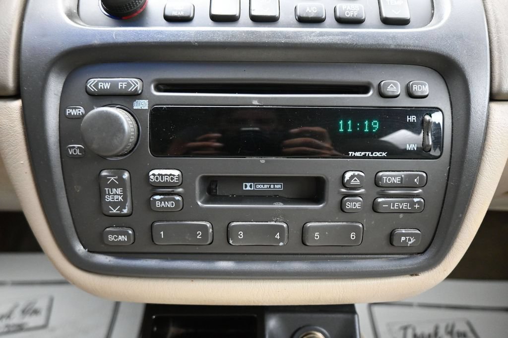 Used 2002 Cadillac De Ville w/ Comfort/Convenience Pkg FWD image 18