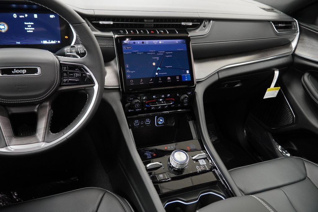 New 2025 Jeep Grand Cherokee Overland w/ Trailer Tow Package image 20