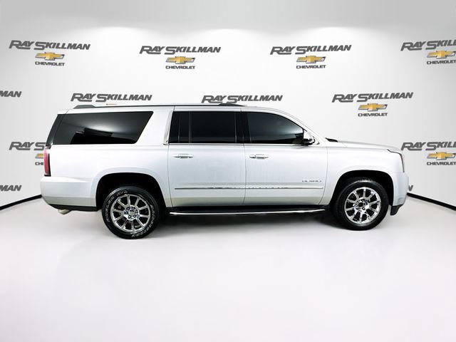 Used 2019 GMC Yukon XL Denali AWD/4WD image 8