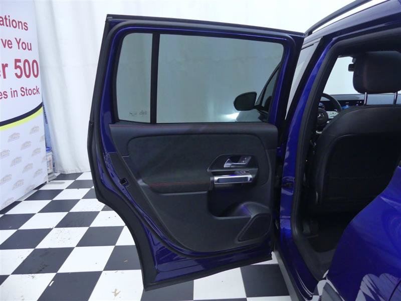 Used 2023 Mercedes-Benz GLB 250 w/ AMG Line image 24